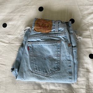 Vintage Light Wash Levi’s
